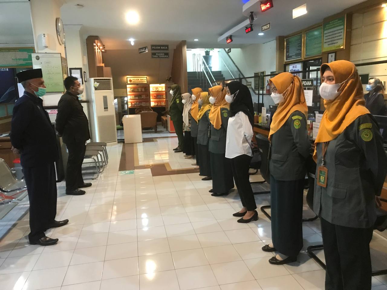 Apel Pagi Rutin Petugas PTSP 8 November 2022