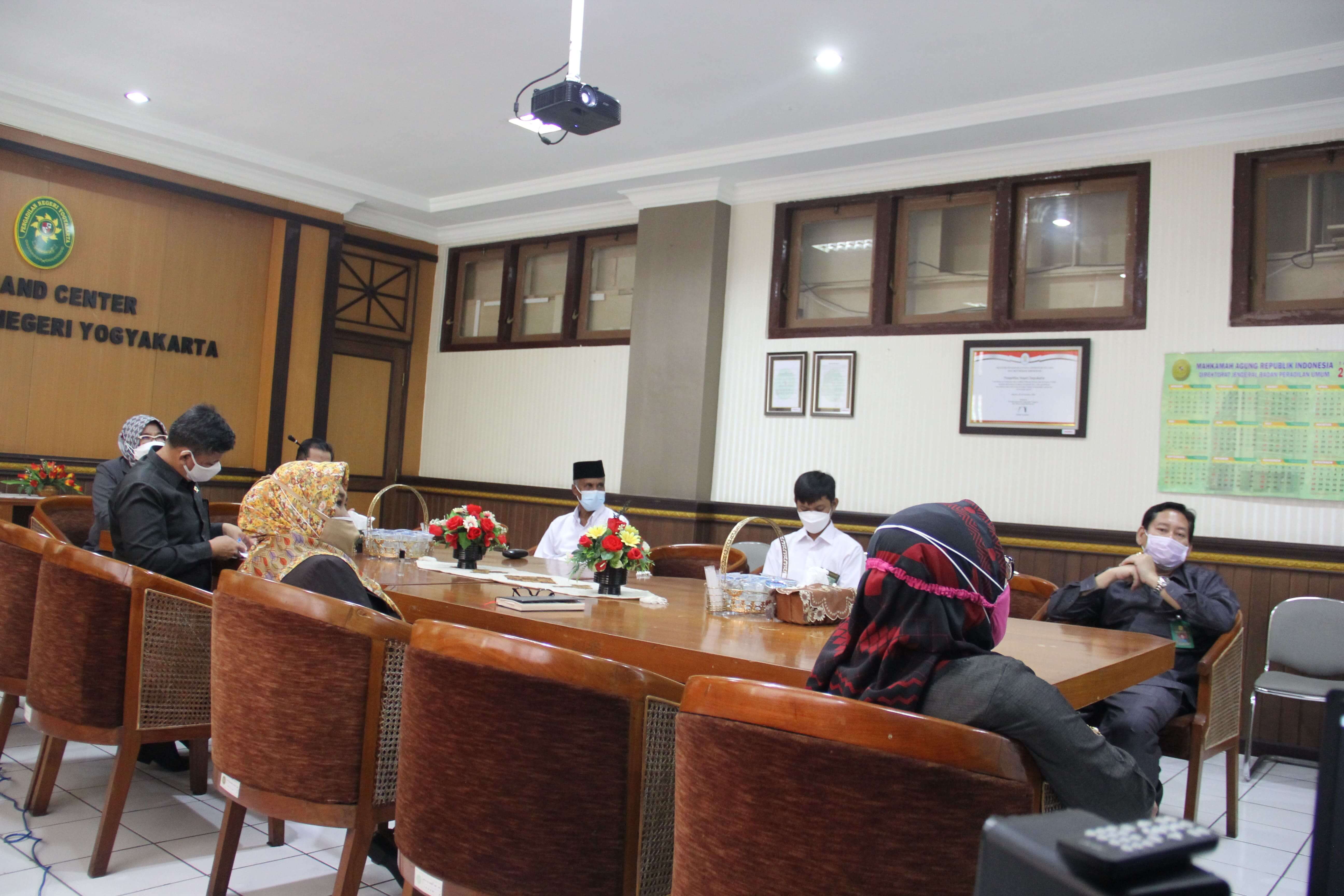 Bincang Virtual Seputar Dampak Psikologis di Masa Pandemi Covid-19 Bersama Pengurus Pusat Ikatan Hakim Indonesia