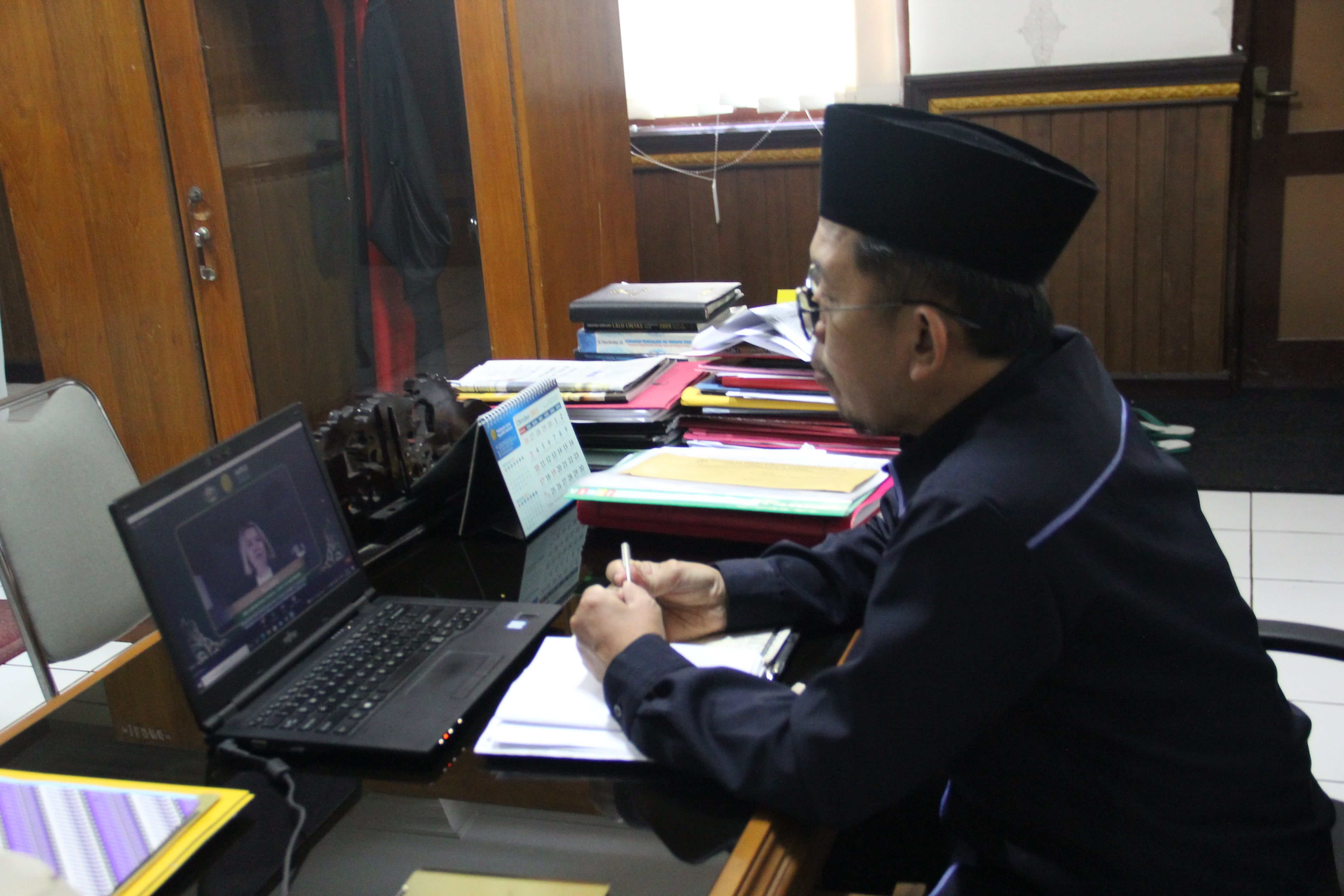 Wakil Ketua Pengadilan Negeri Yogyakarta Mengikuti Sosialisasi Peraturan Mahkamah Agung RI Nomor 3 Tahun 2021