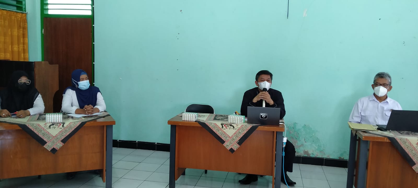 Hakim Pengadilan Negeri Yogyakarta Sebagai Narasumber Pelatihan Peningkatan Kapasitas Penanganan Kasus