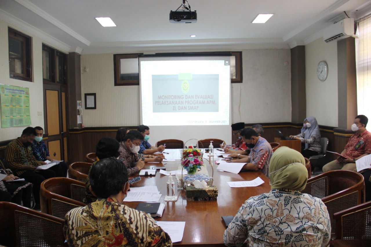 Rapat Monitoring dan Evaluasi Pelaksanaan Program APM, ZI dan SMAP