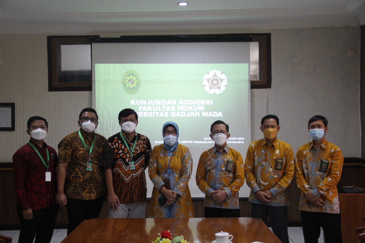 Kunjungan Audiensi Fakultas Hukum Univeristas Gadjah Mada