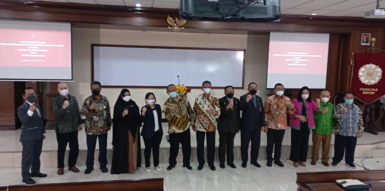 Penandatanganan MoU/Perjanjian Kerja Sama dengan Fakultas Hukum UGM
