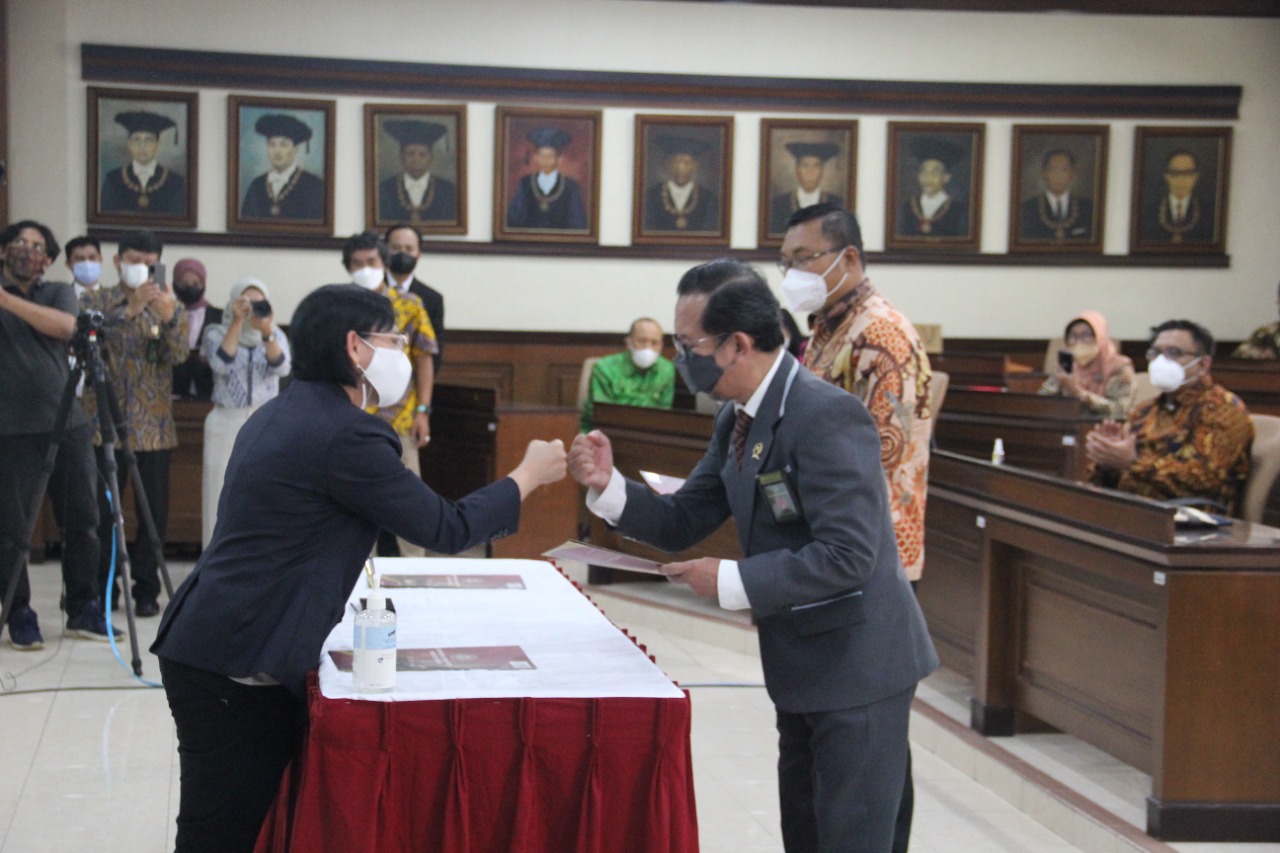 Penandatanganan MoU/Perjanjian Kerja Sama dengan Fakultas Hukum UGM