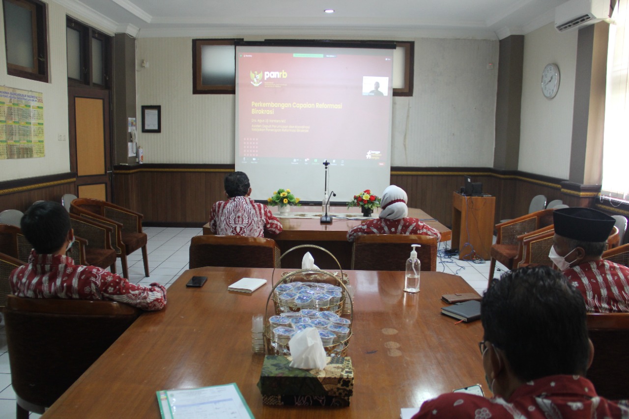 Ketua Pengadilan Negeri Yogyakarta Mengikuti Sosialisasi Penilaian Mandiri Pembangunan Zona Integritas dan Sosialisasi Nilai-Nilai Dasar ASN