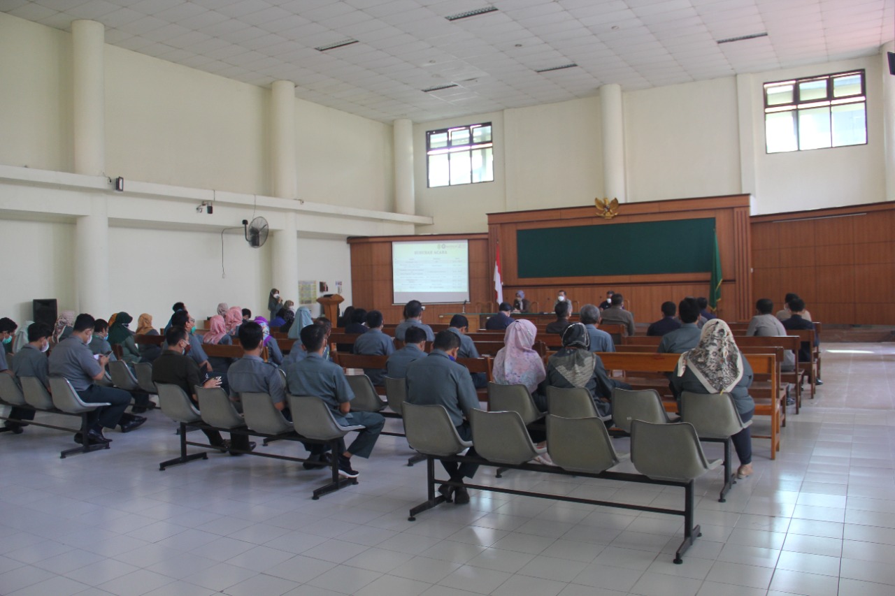 Rapat Pembinaan dan Monev Kinerja Bulan Maret 2022 serta Sosialisasi Penerapan Restorative Justice di Lingkungan Criminal Justice System