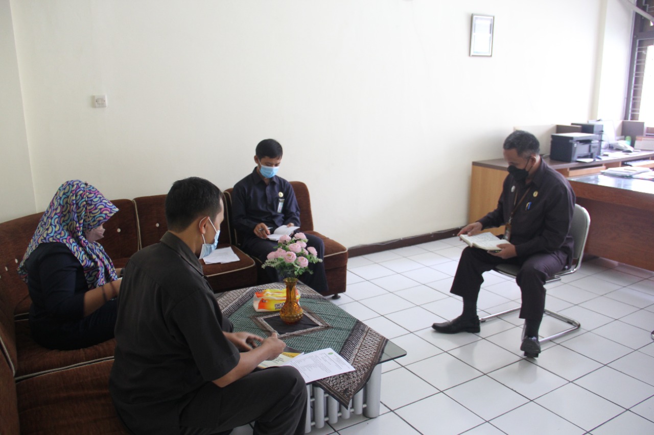Rapat Berjenjang Kesekretariatan Bulan April 2022