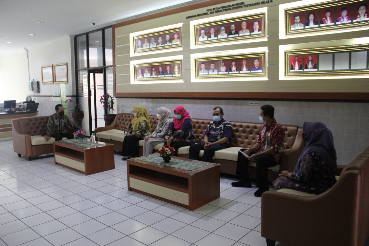 Kunjungan Studi Banding Pengadilan Negeri Cilacap ke Pengadilan Negeri Yogyakarta