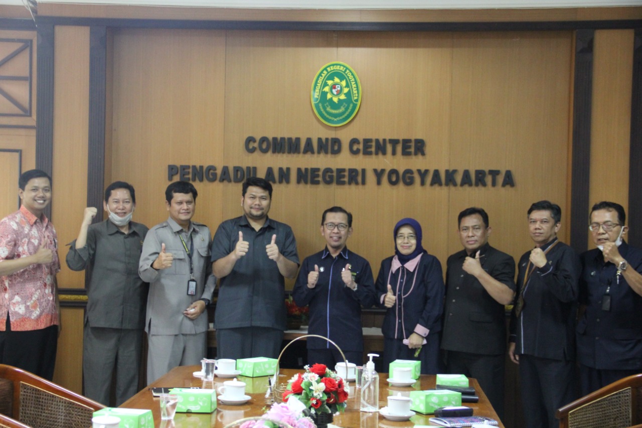 Kegiatan Focus Group Discussion bersama Tim Pusat Penelitian Pengembangan Hukum dan Peradilan Mahkamah Agung RI