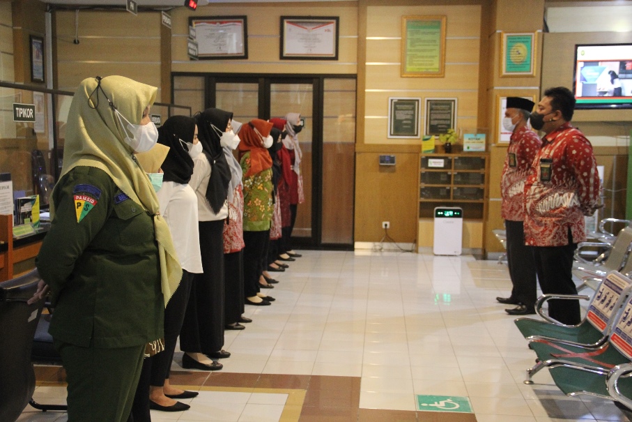 Apel Pagi Petugas PTSP