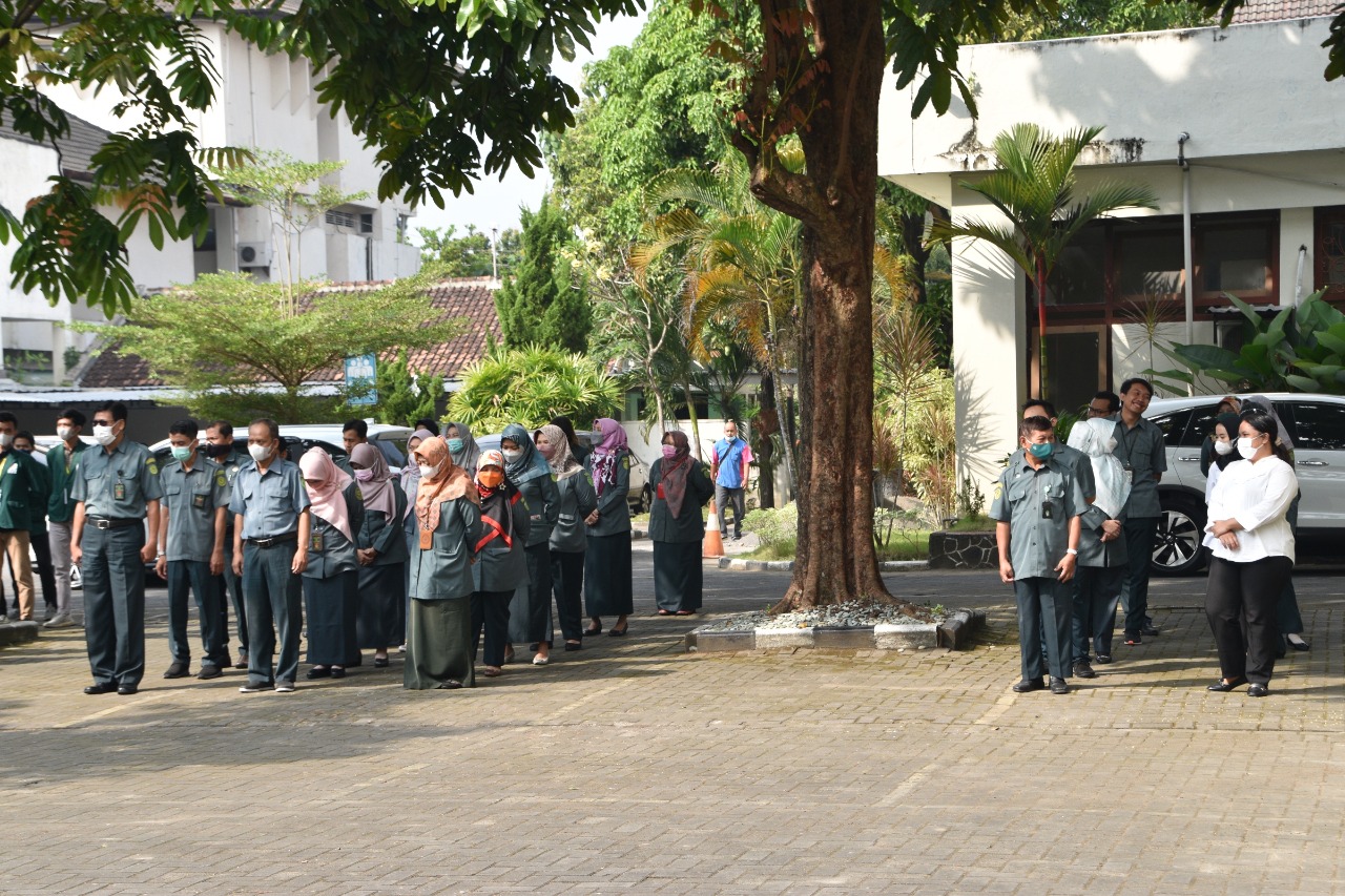 Seremonial Pembukaan Kegiatan Perlombaan HUT Kemerdekaan RI ke-77 dan HUT Mahkamah Agung RI ke-77