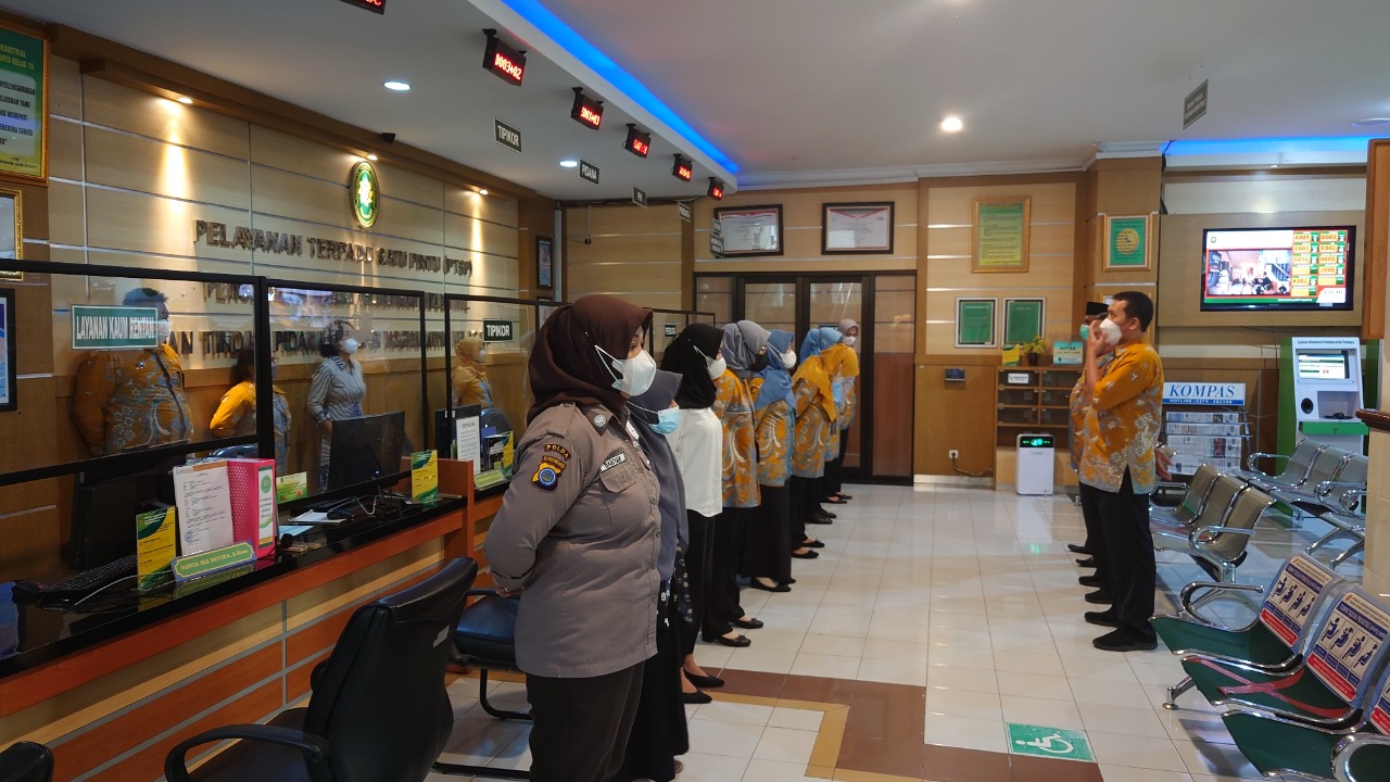 Apel Pagi Rutin Petugas PTSP 4 Agustus 2022