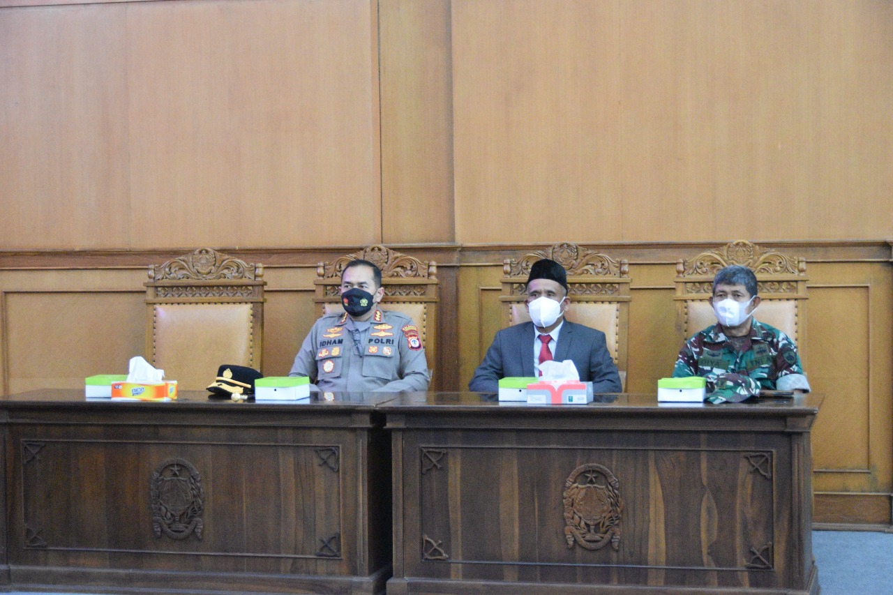 Sekretaris Pengadilan Negeri Yogyakarta Menghadiri Rapat Paripurna DPRD Kota Yogyakarta