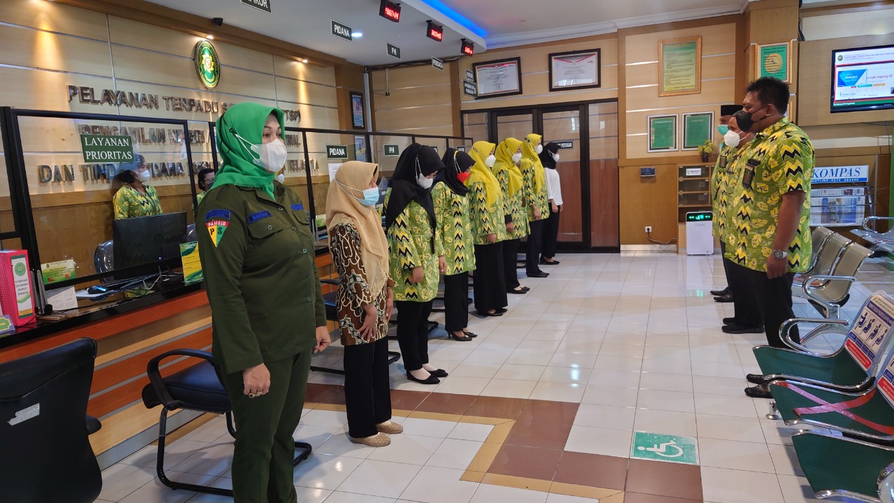 Apel Pagi Rutin Petugas PTSP 18 Agustus 2022