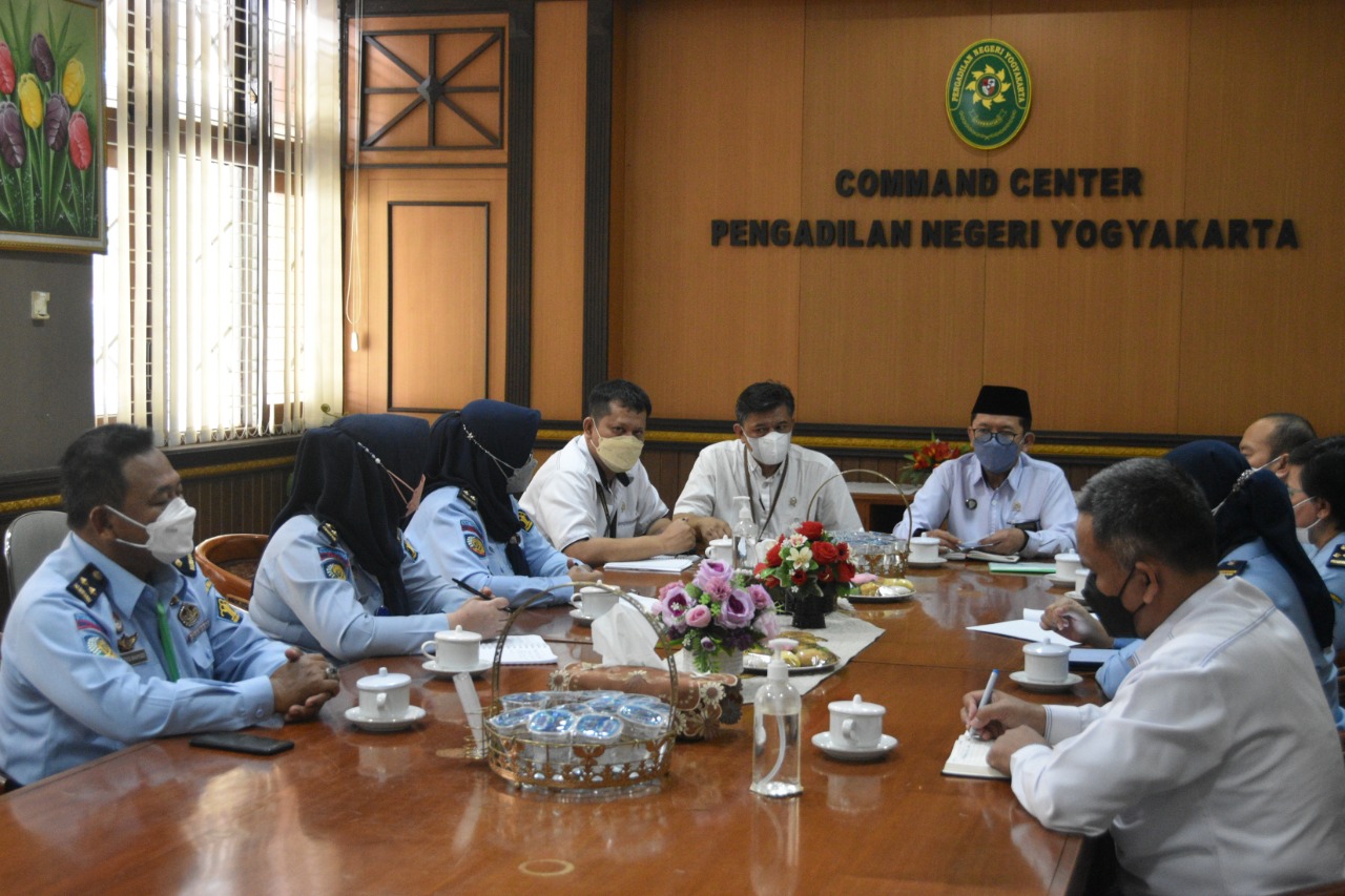 Pengadilan Negeri Yogyakarta Mendapatkan Kunjungan Kerja Direktorat Jenderal Pemasyarakatan Kementerian Hukum dan HAM RI