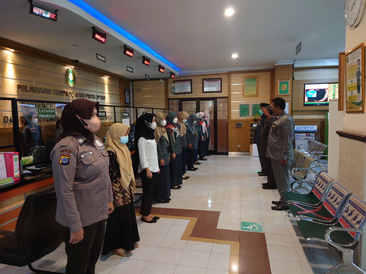 Apel Pagi Rutin Petugas PTSP 23 Agustus 2022