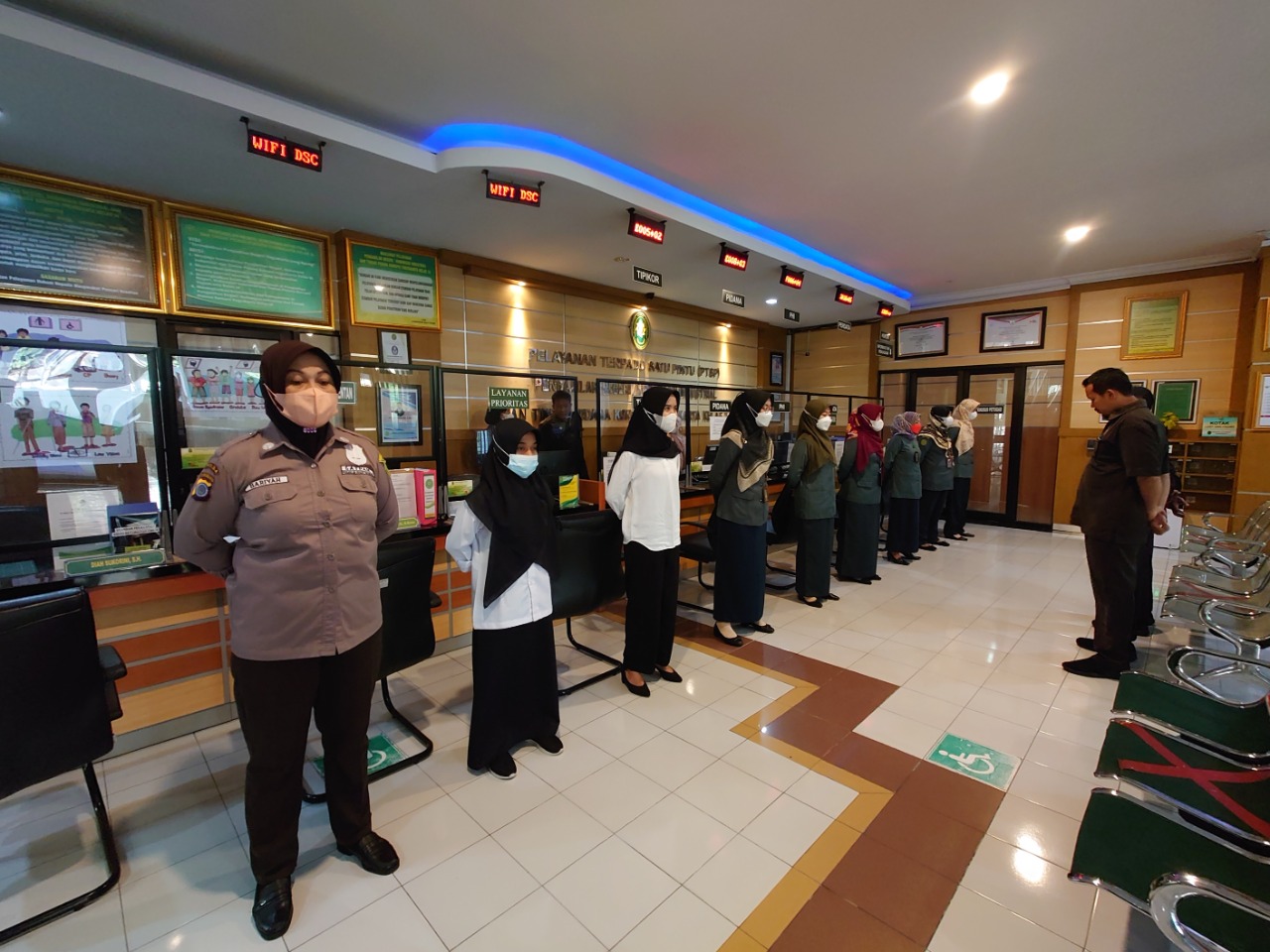 Apel Pagi Rutin Petugas PTSP 24 Agustus 2022