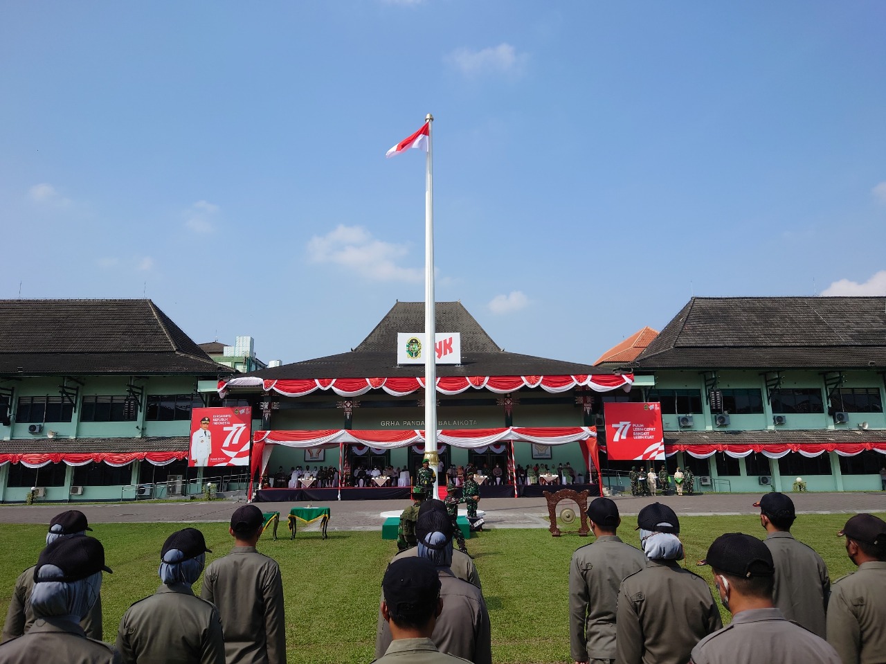 Ketua Pengadilan Negeri Yogyakarta Menghadiri Upacara Penutupan Program TMMD Sengkuyung Tahap II Tahun 2022