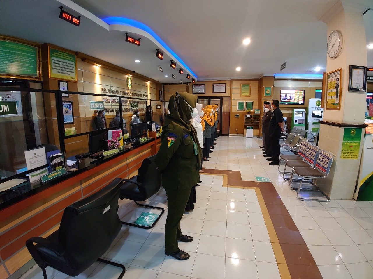 Apel Pagi Rutin Petugas PTSP 4 Oktober 2022