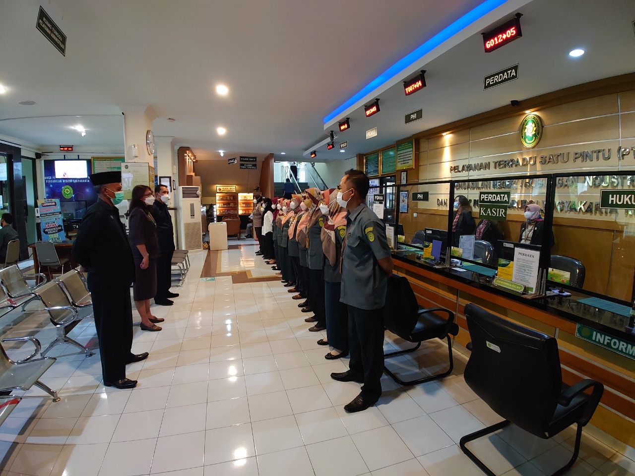 Apel Pagi Rutin Petugas PTSP 12 Oktober 2022