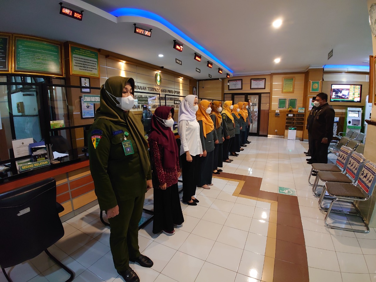 Apel Pagi Rutin Petugas PTSP 18 Oktober 2022