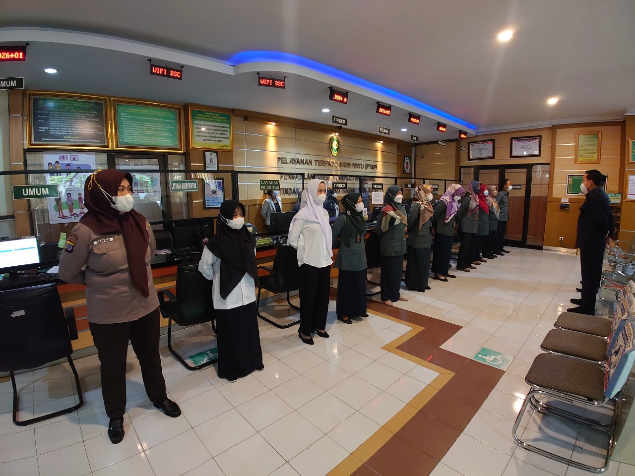 Apel Pagi Rutin Petugas PTSP 19 Oktober 2022