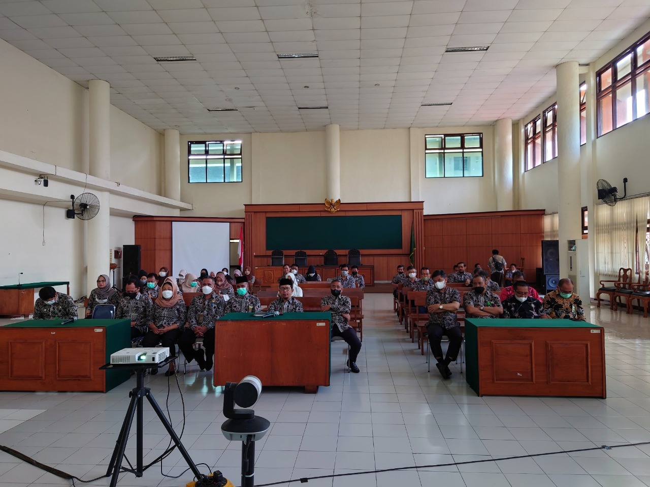 Pengadilan Negeri Yogyakarta Mengikuti Kegiatan Peringatan Maulid Nabi Muhammad SAW bersama Direktorat Jenderal Badan Peradilan Umum