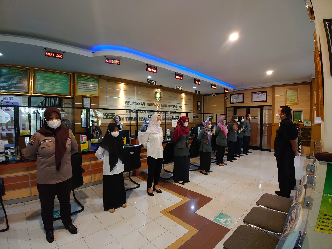 Apel Pagi Petugas PTSP Mengawali Bulan November 2022