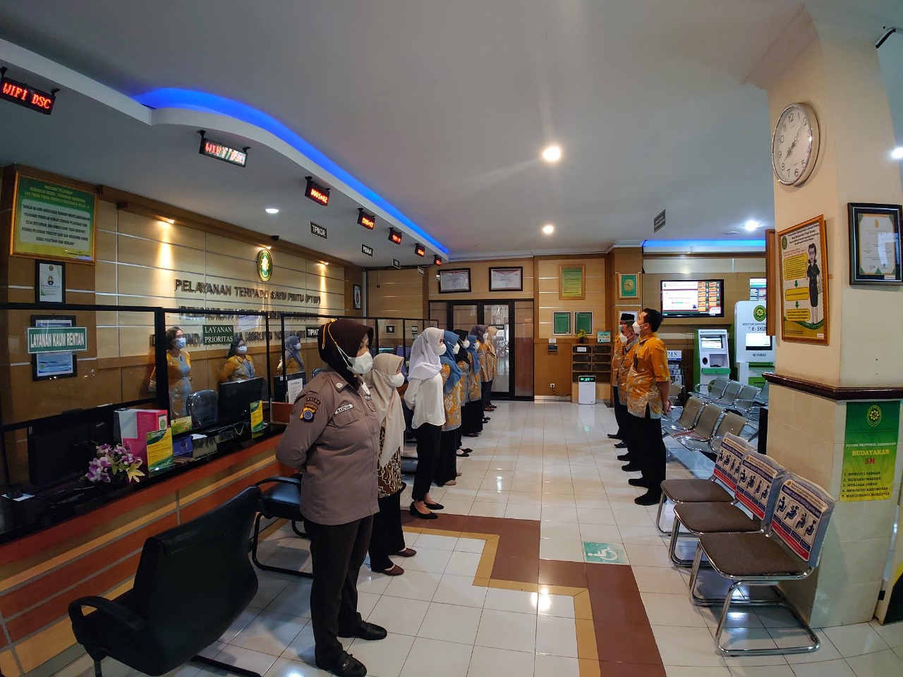 Apel Pagi Rutin Petugas PTSP 3 November 2022