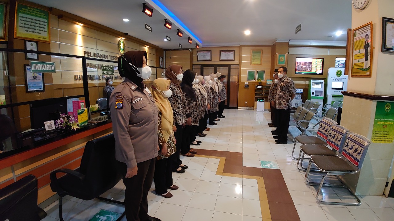 Apel Pagi Rutin Petugas PTSP 24 November 2022