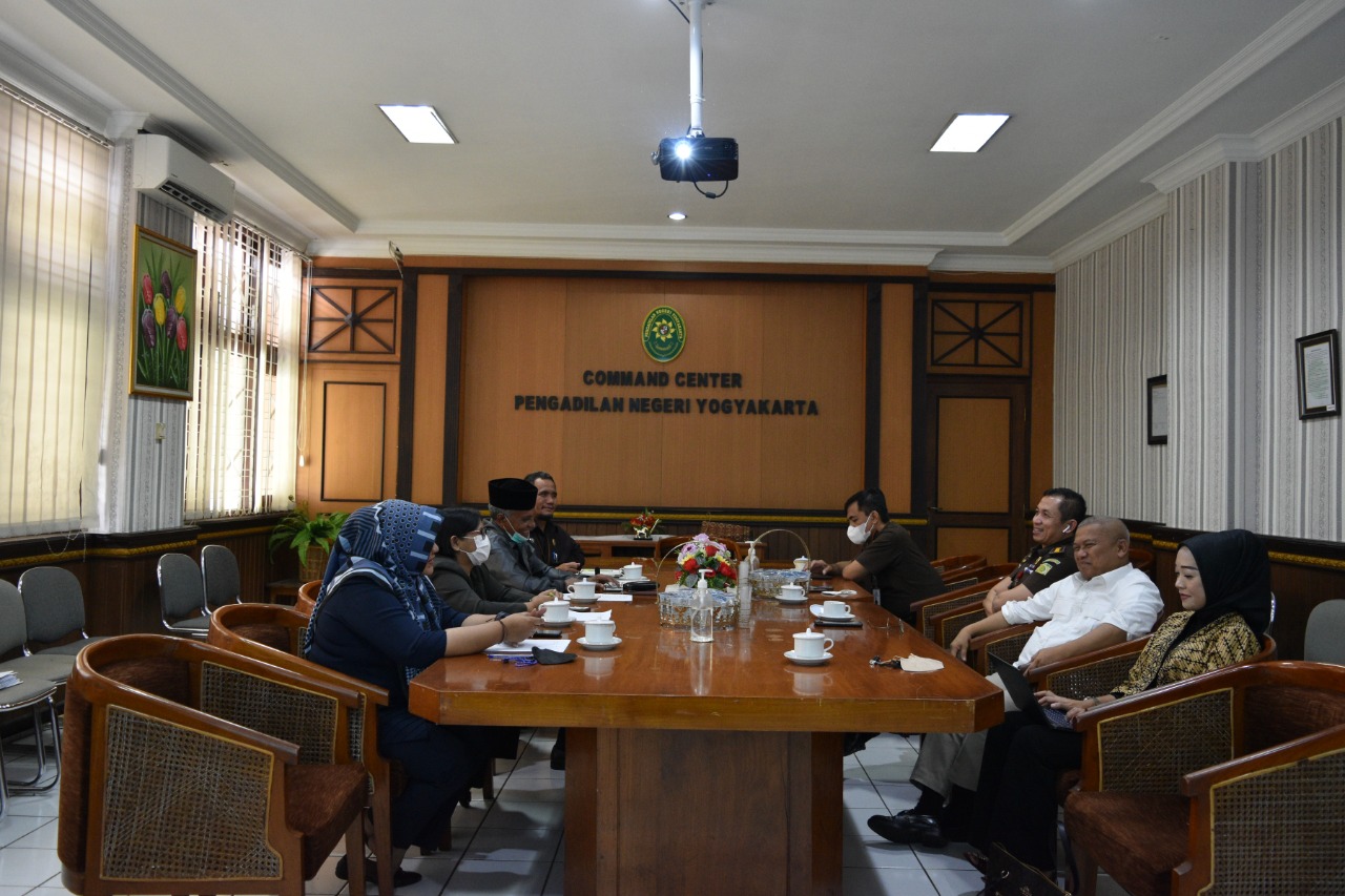 Kunjungan Kerja Tim Badan Perencanaan Pembangunan Nasional (Bappenas) di Pengadilan Negeri Yogyakarta