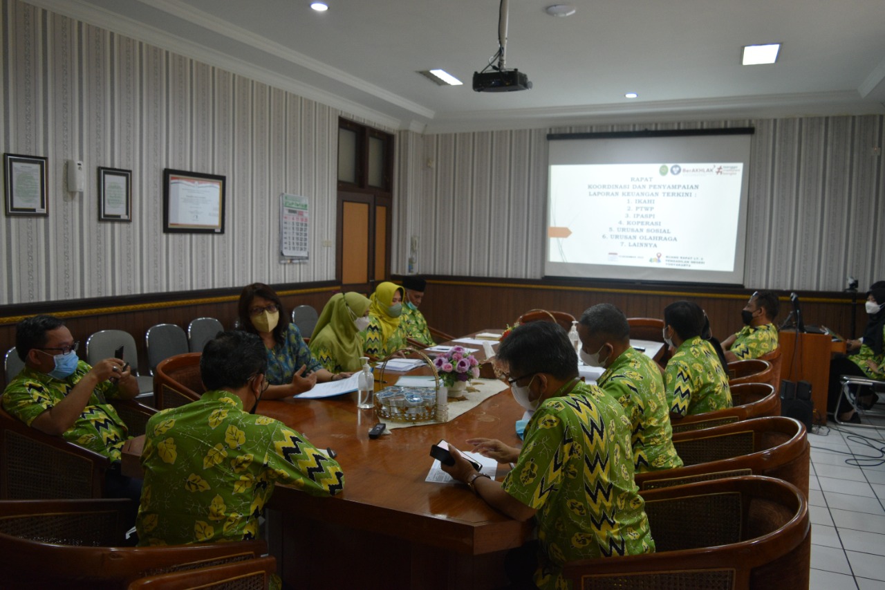 Rapat Koordinasi dan Penyampaian Laporan Keuangan Seputar Kegiatan di Pengadilan Negeri Yogyakarta