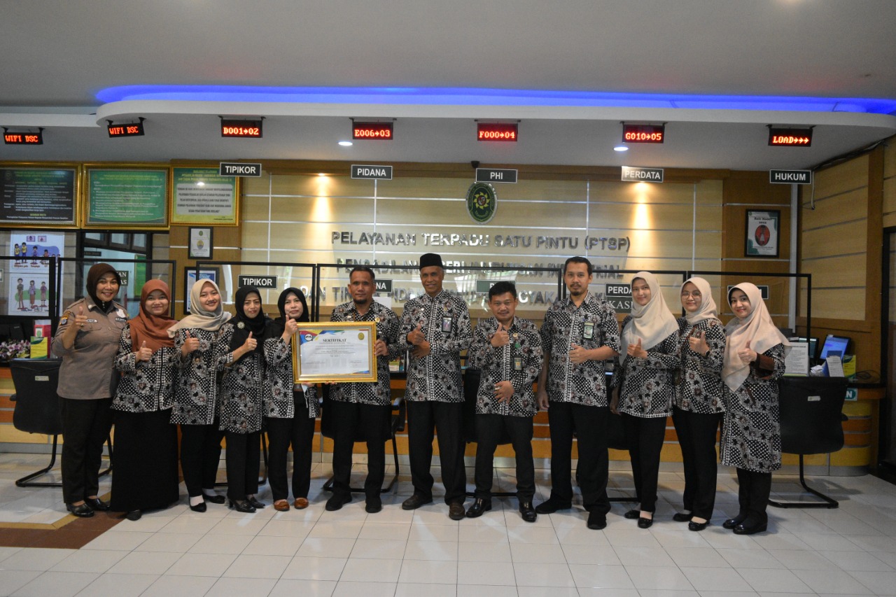 Apel Pagi Rutin Petugas PTSP 22 Desember 2022