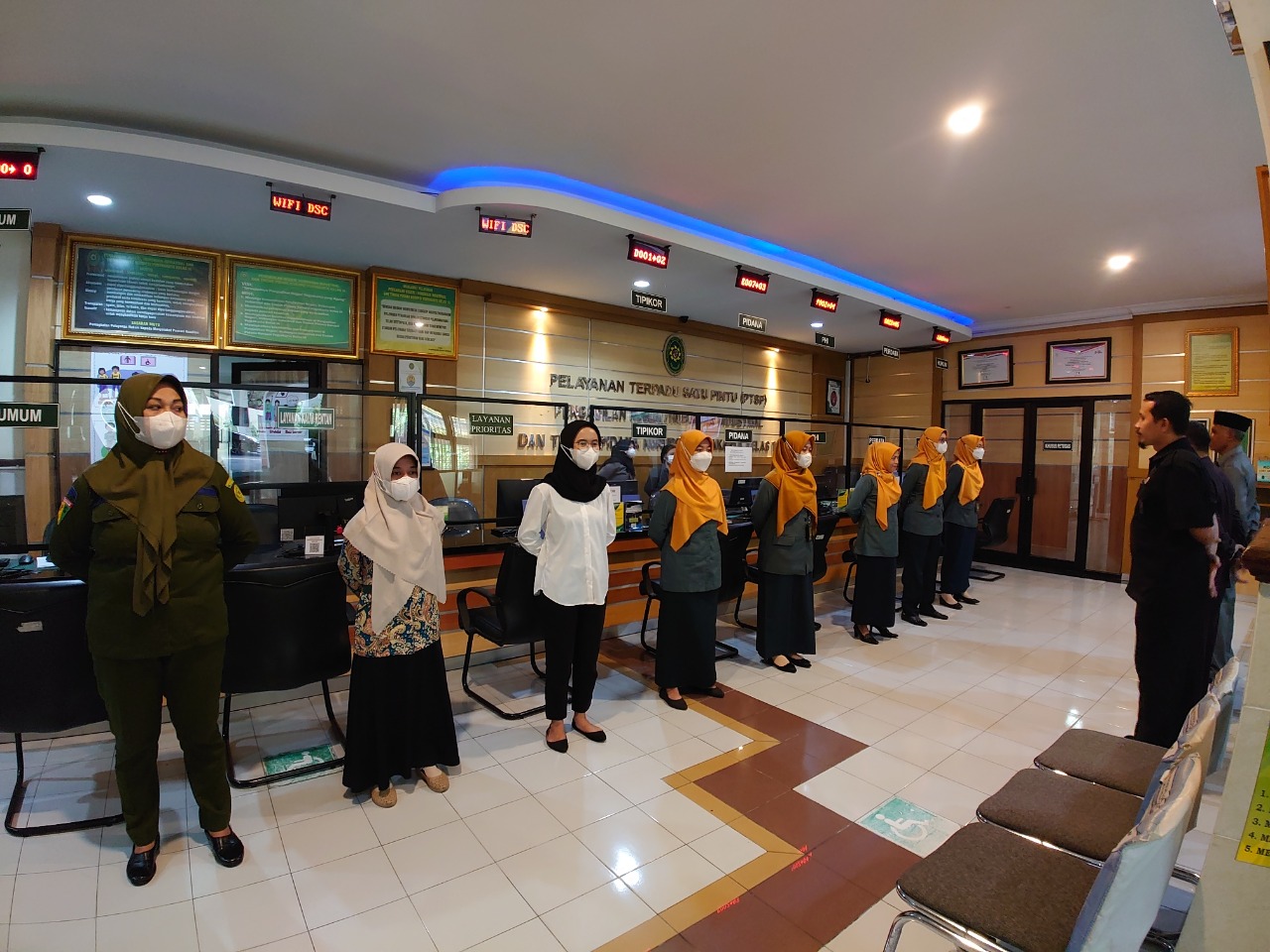 Apel Pagi Rutin Petugas PTSP 27 Desember 2022