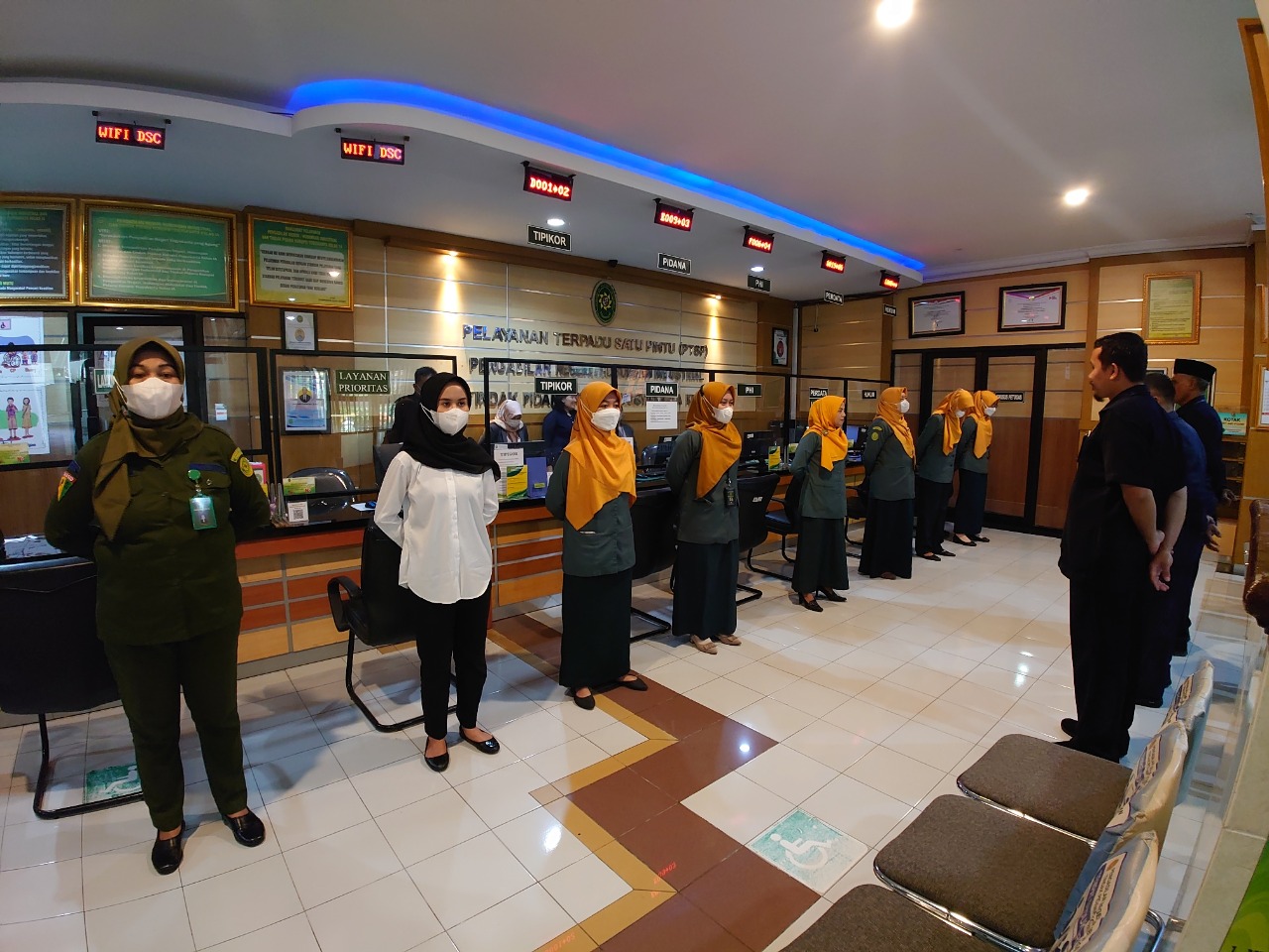 Apel Pagi Rutin Petugas PTSP 17 Januari 2023