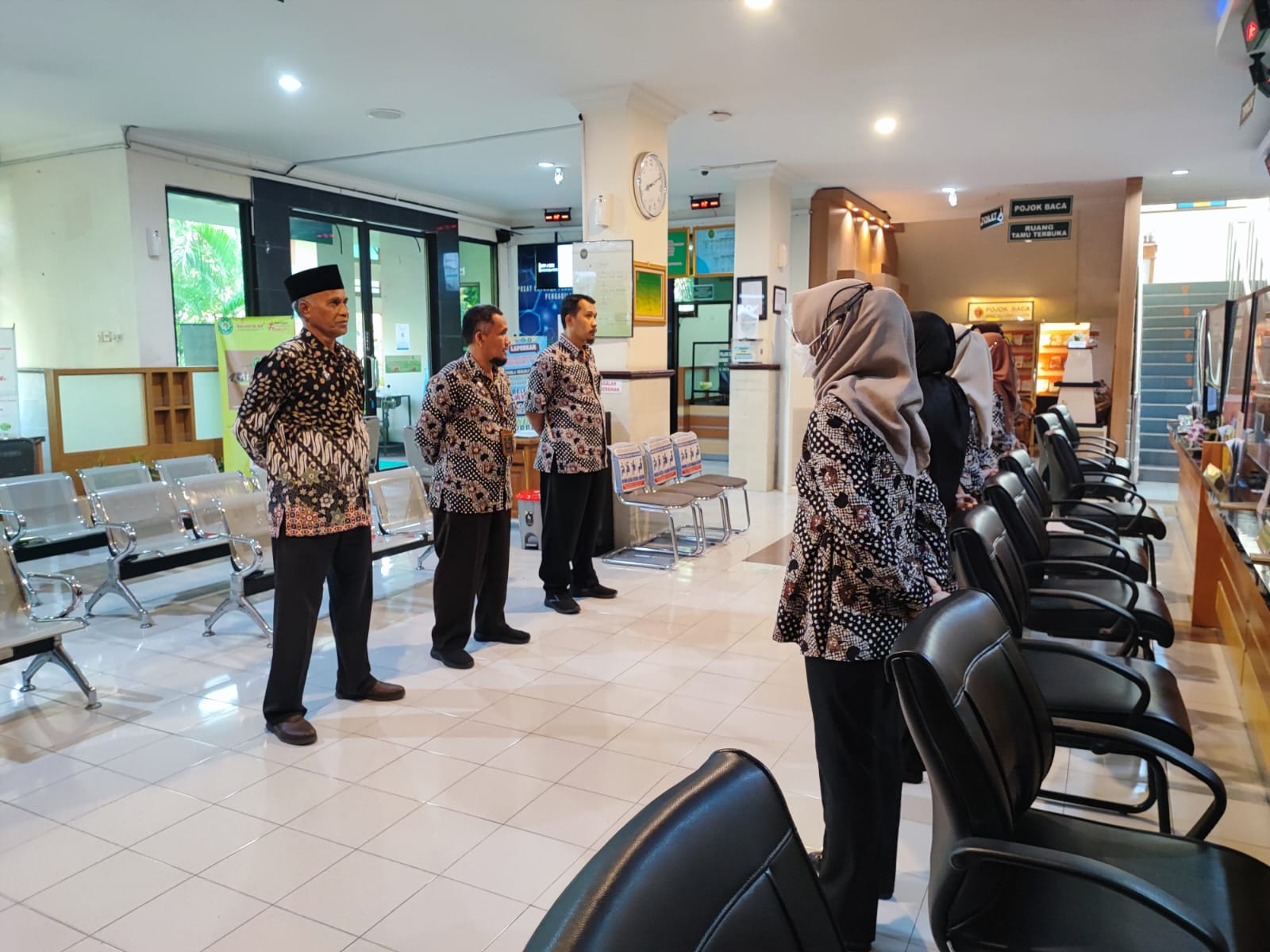 Apel Pagi Rutin Petugas PTSP 23 Februari 2023
