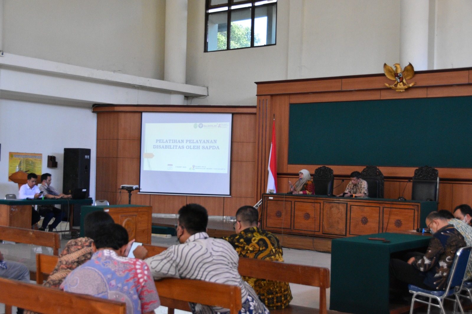 Sosialisasi Buku Layanan Disabilitas dan Pelatihan Pelayanan Disabilitas bersama SAPDA