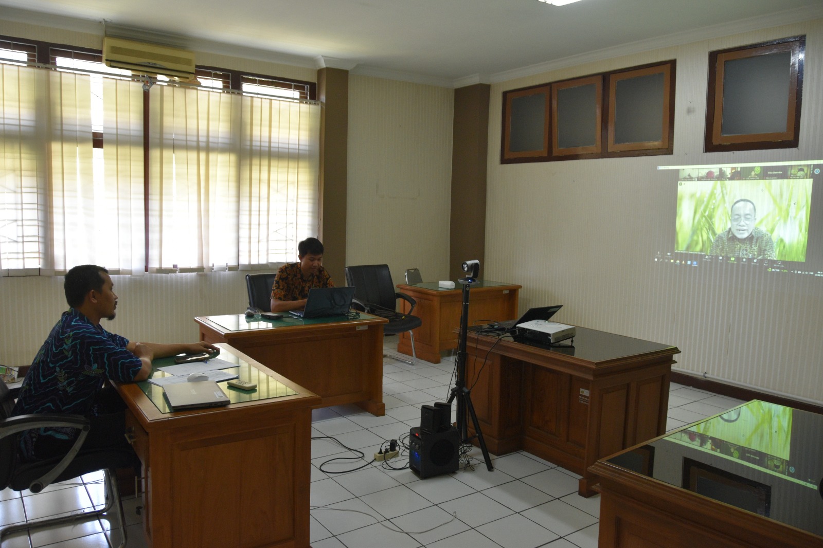 Pengadilan Negeri Yogyakarta mengikuti Rapat Koordinasi IKPA dan Pengisian SAKTI bersama Badan Urusan Administrasi Mahkamah Agung RI