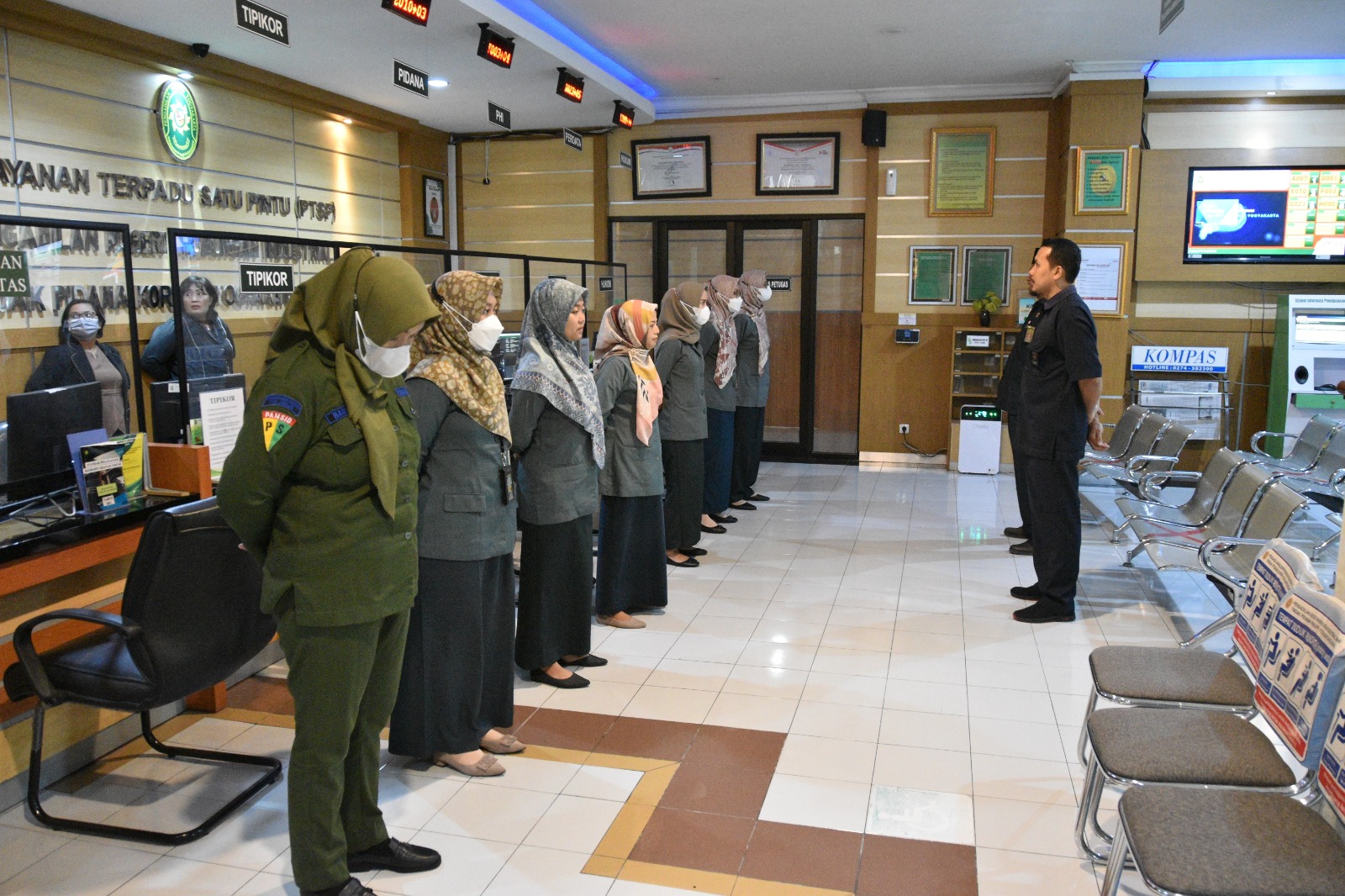Apel Pagi Rutin Petugas PTSP 3 Mei 2023
