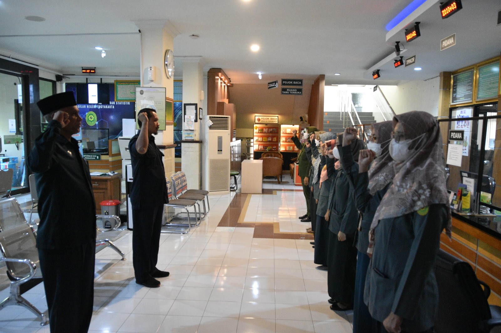 Apel Pagi Rutin Petugas PTSP 3 Mei 2023
