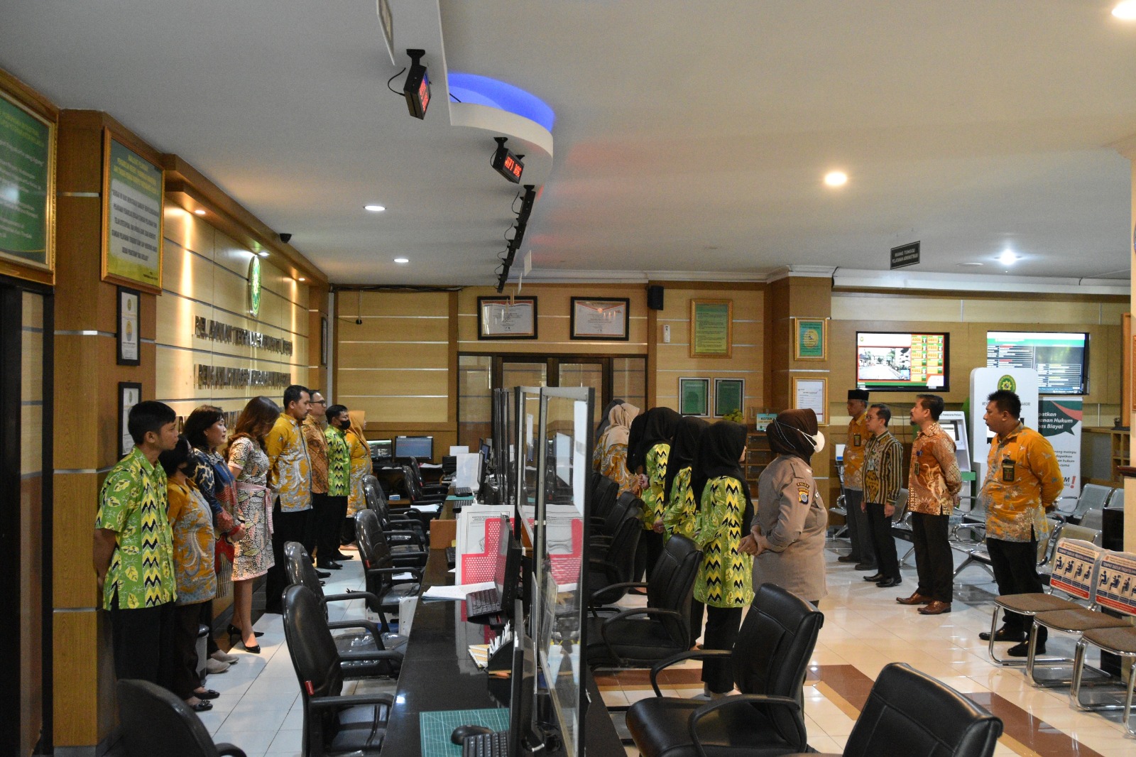 Apel Pagi Rutin Petugas PTSP 8 Juni 2023