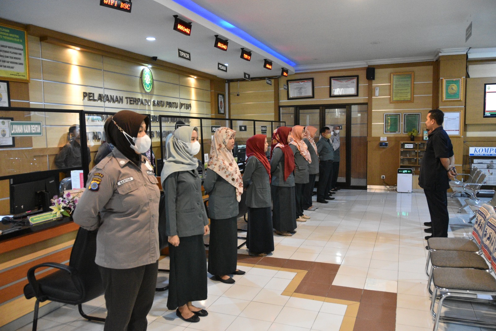 Apel Pagi Rutin Petugas PTSP 14 Juni 2023