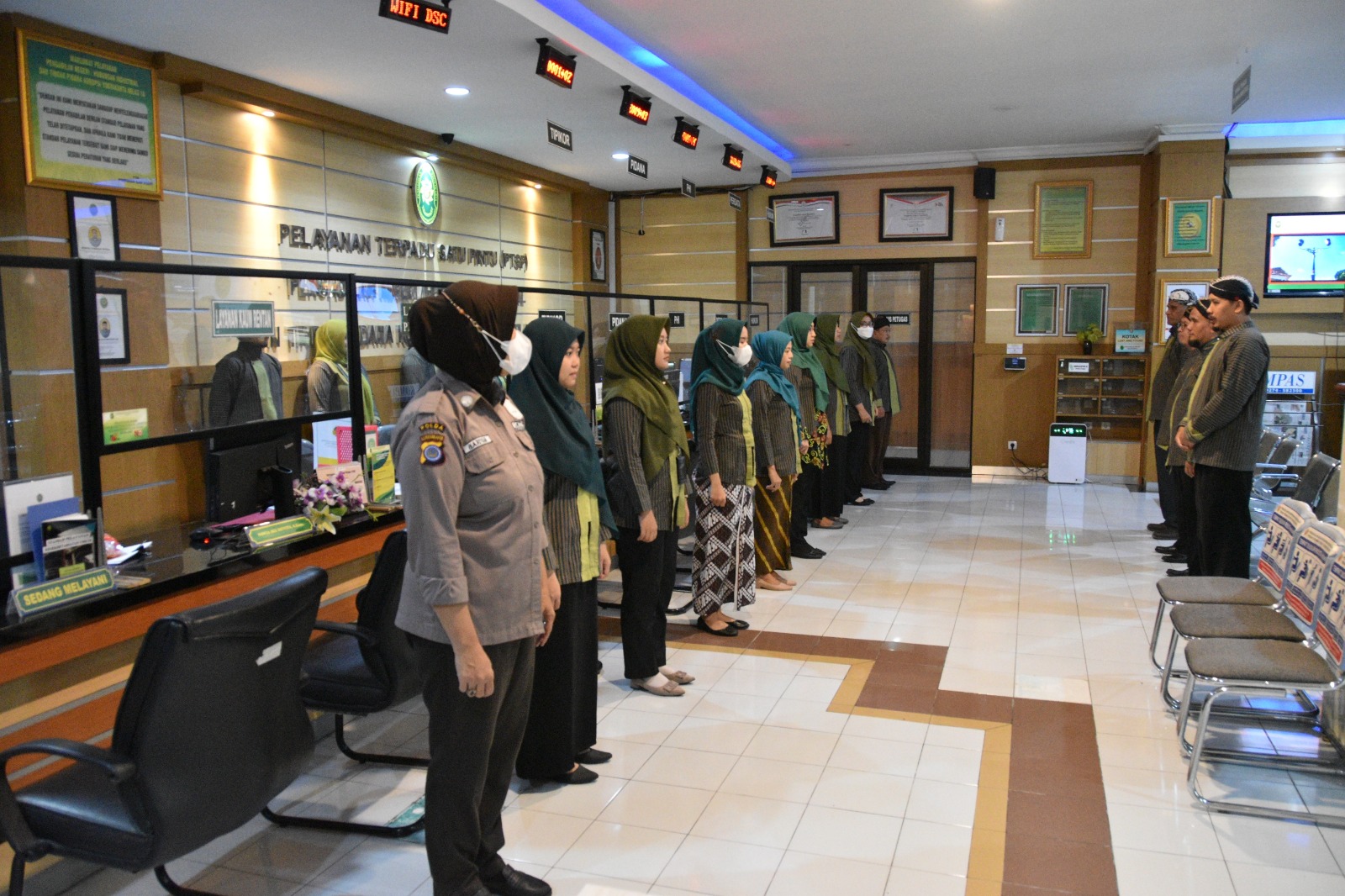 Apel Pagi Rutin Petugas PTSP 15 Juni 2023