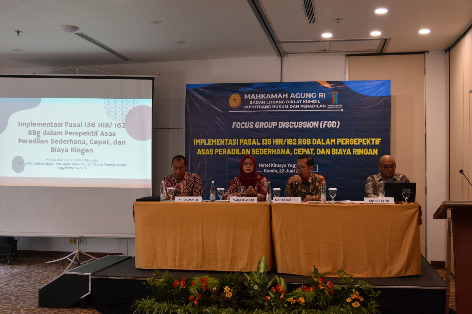 Ketua Pengadilan Negeri Yogyakarta Menghadiri FGD Penyusunan Naskah Urgensi TA 2023 bersama Balitbang Diklat Kumdil Mahkamah Agung RI