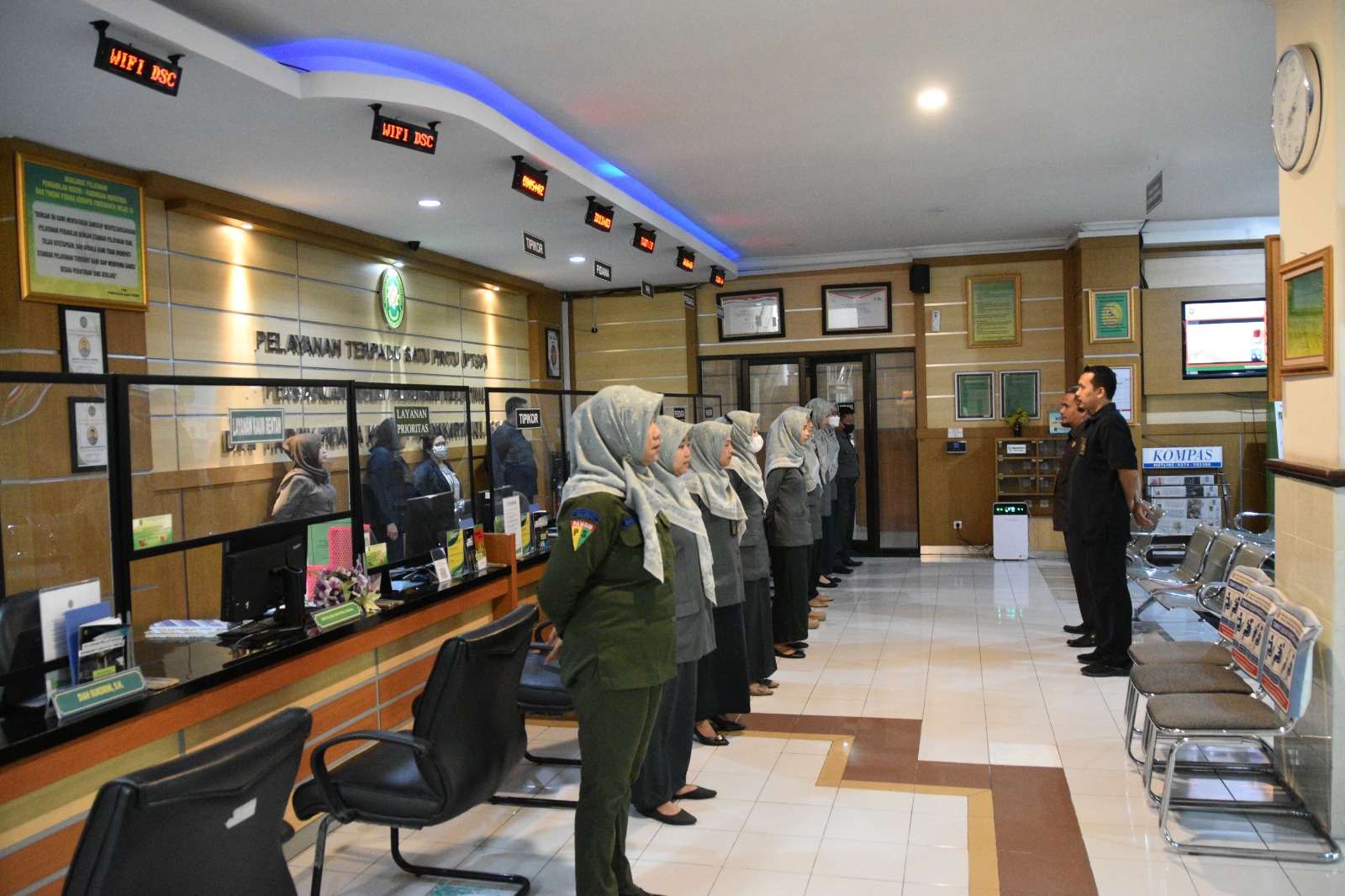 Apel Pagi Rutin Petugas PTSP 11 Juli 2023