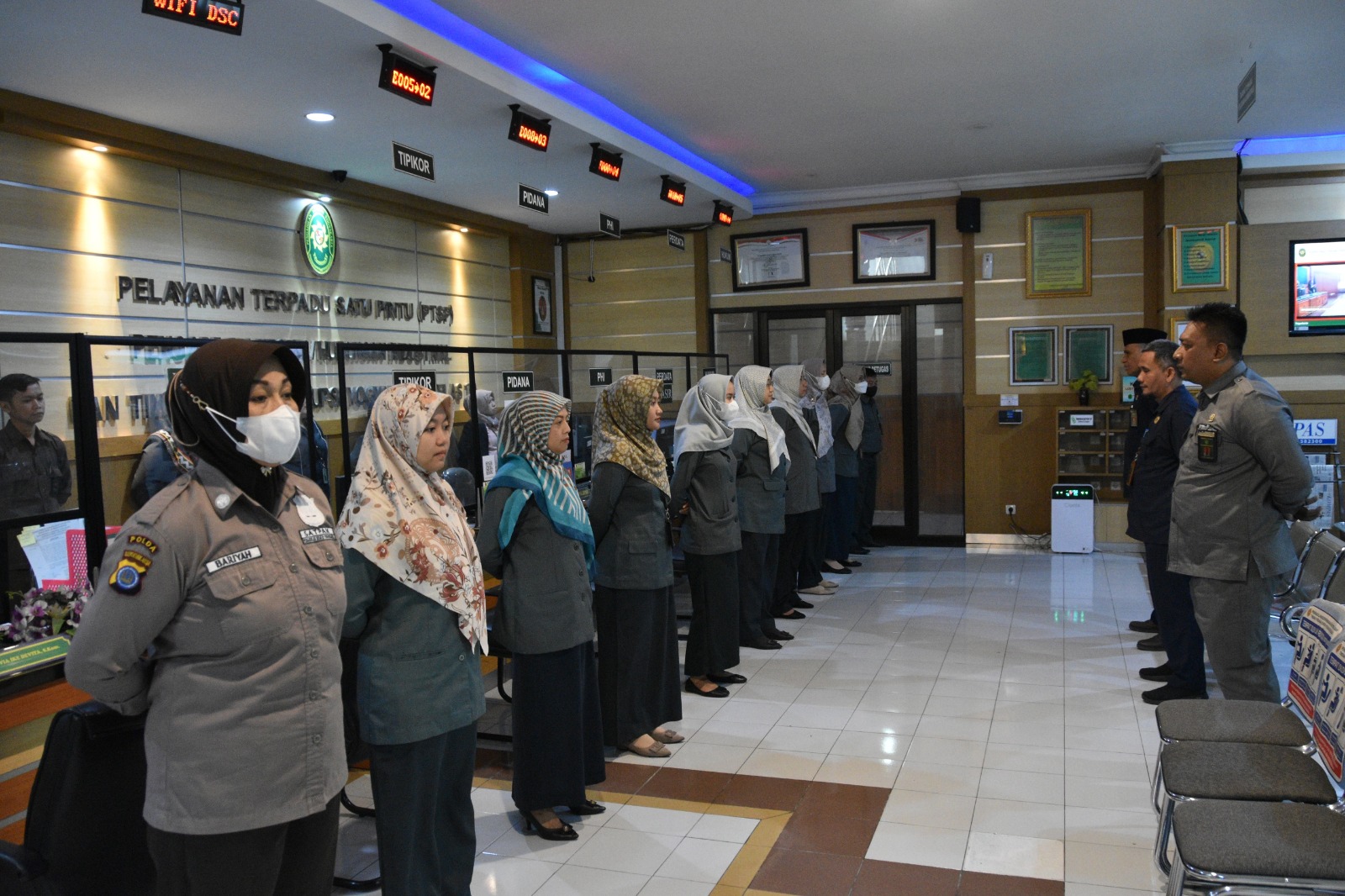 Apel Pagi Rutin Petugas PTSP 12 Juli 2023