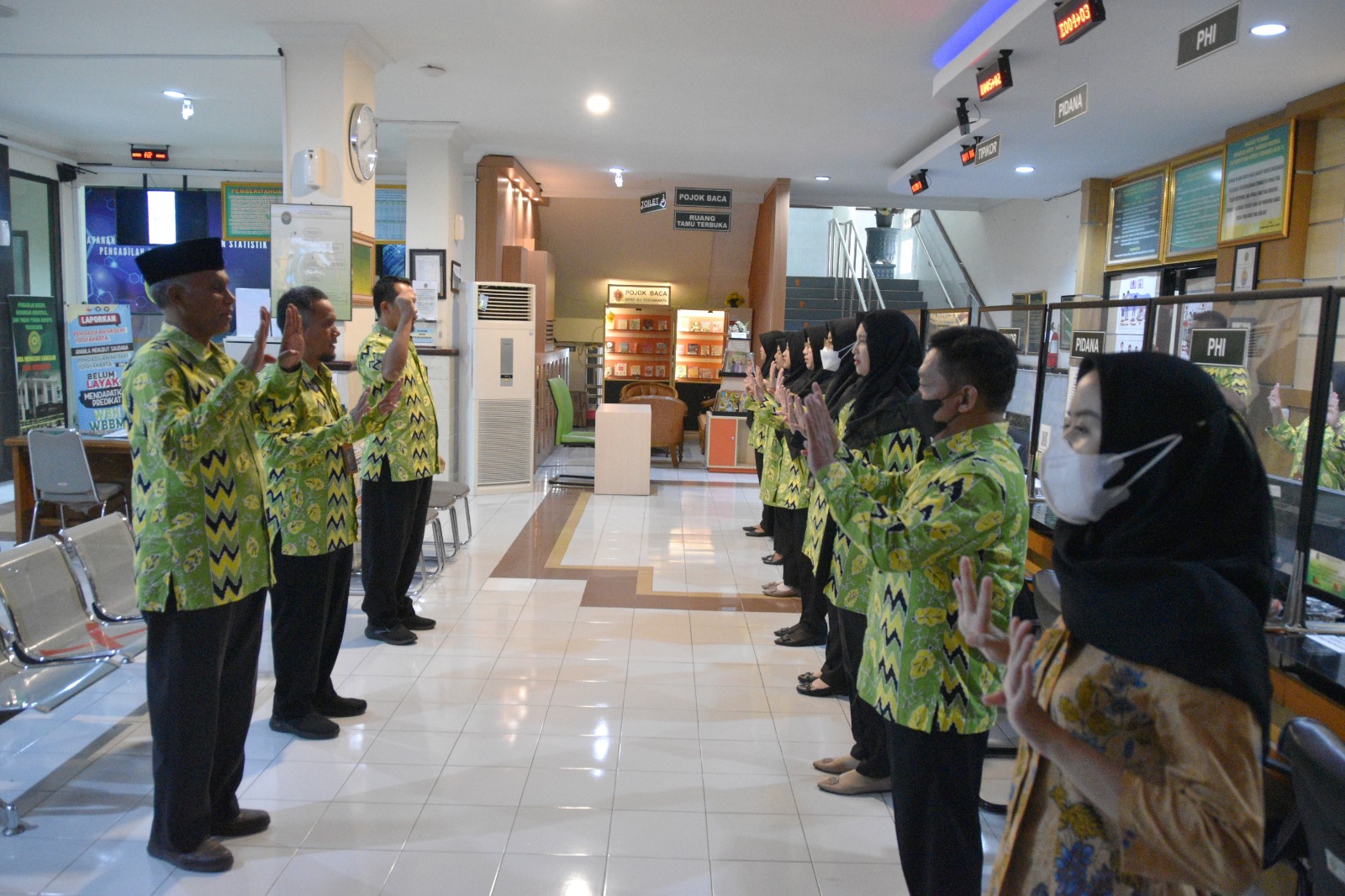 Apel Pagi Rutin Petugas PTSP 13 Juli 2023