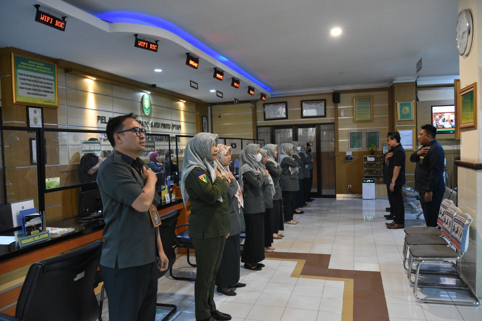 Apel Pagi Rutin Petugas PTSP 18 Juli 2023