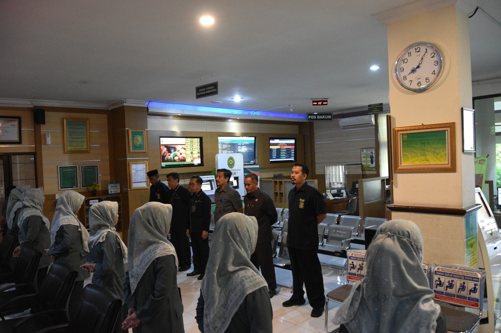 Apel Pagi Rutin Petugas PTSP 25 Juli 2023