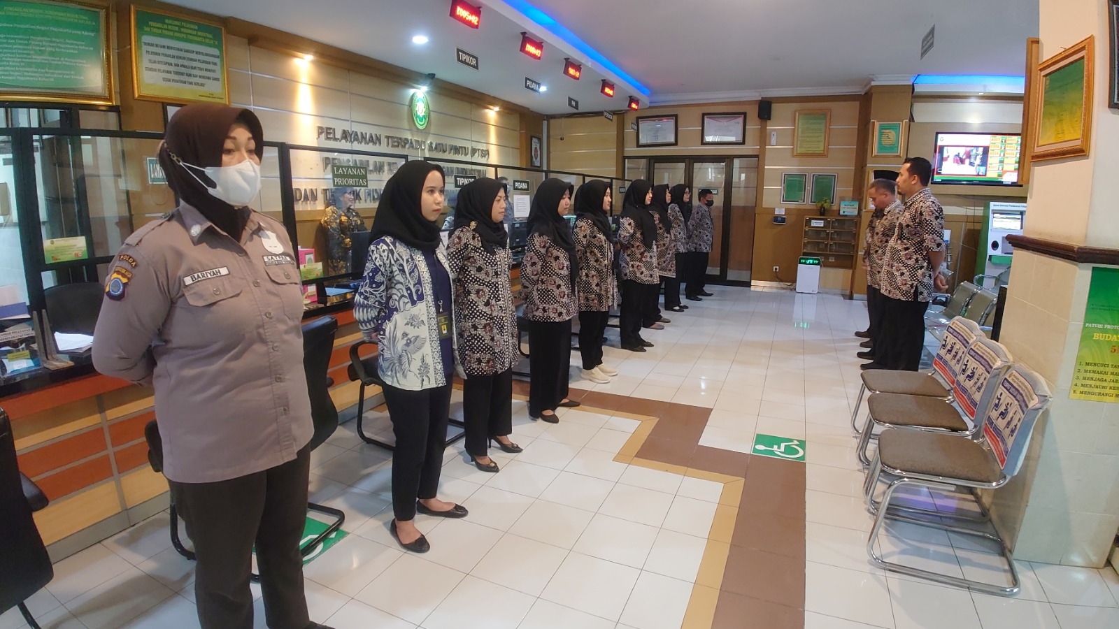 Apel Pagi Rutin Petugas PTSP 27 Juli 2023